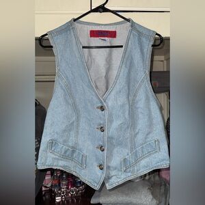 Woman’s Jean Vest